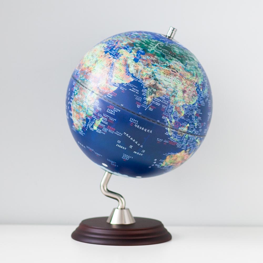 【SkyGlobe】10 吋衛星原貌木質底座立體地球儀（AR 互動款）