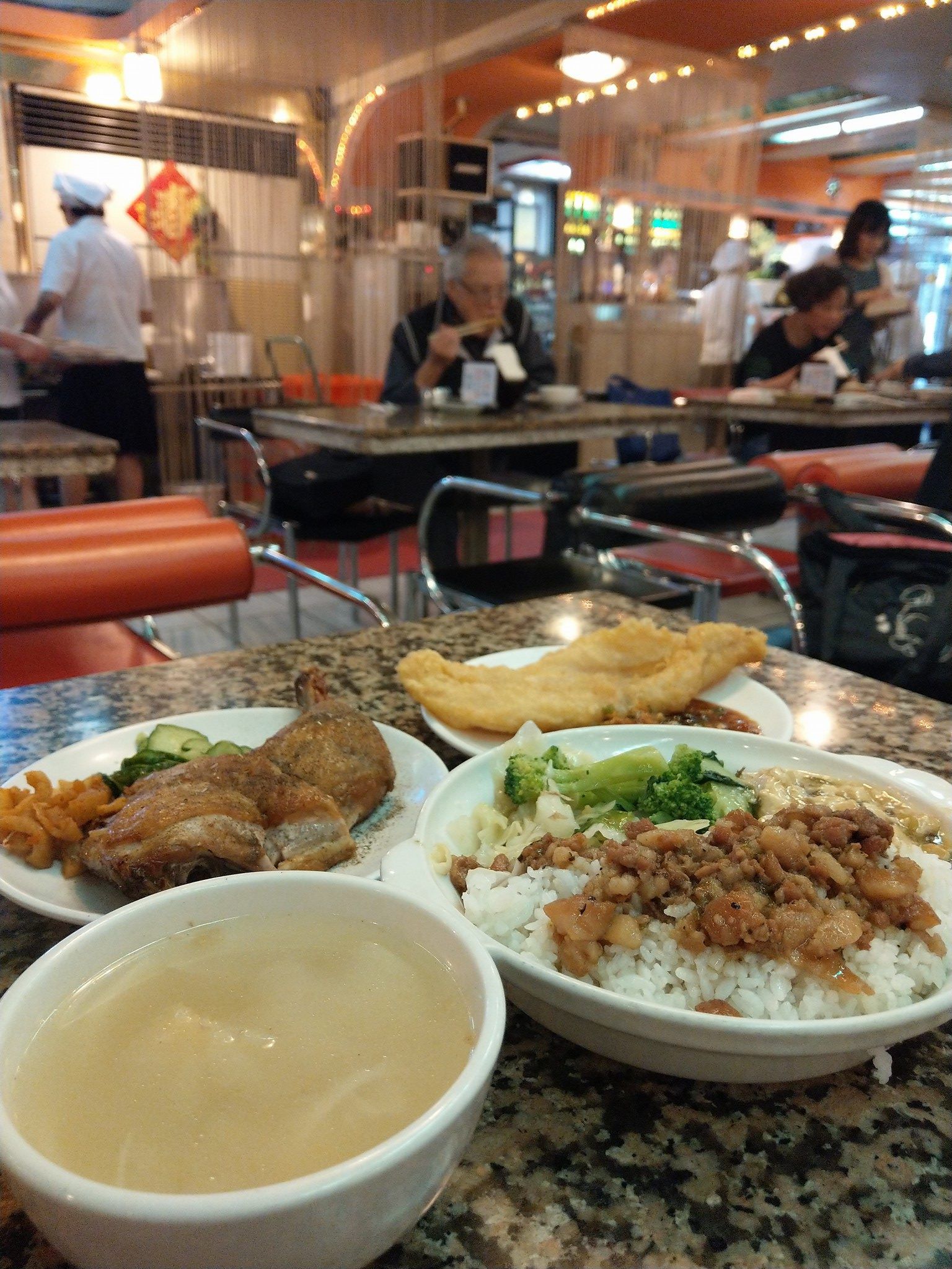 東一排骨