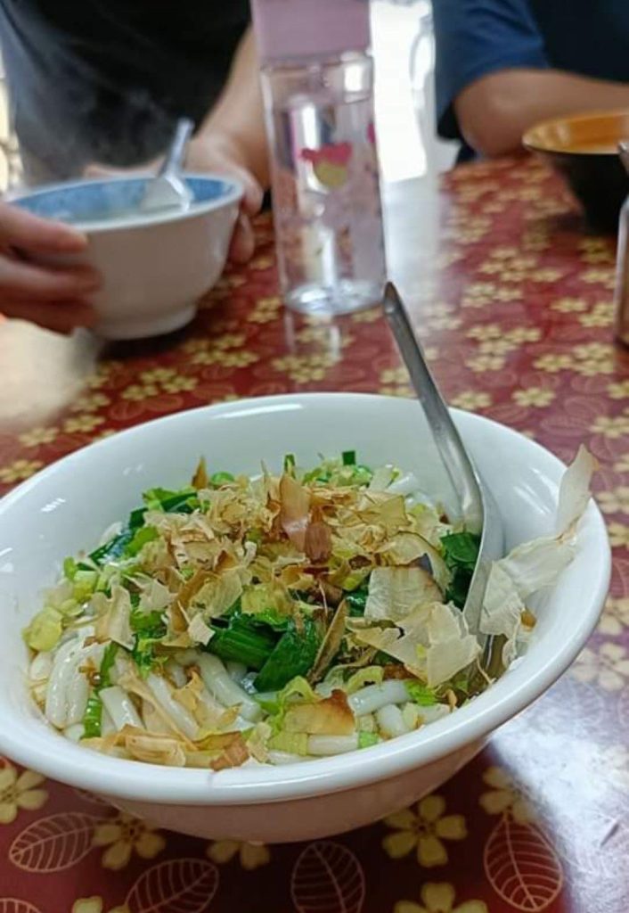 鐵皮屋麵攤(懷德街米苔目)