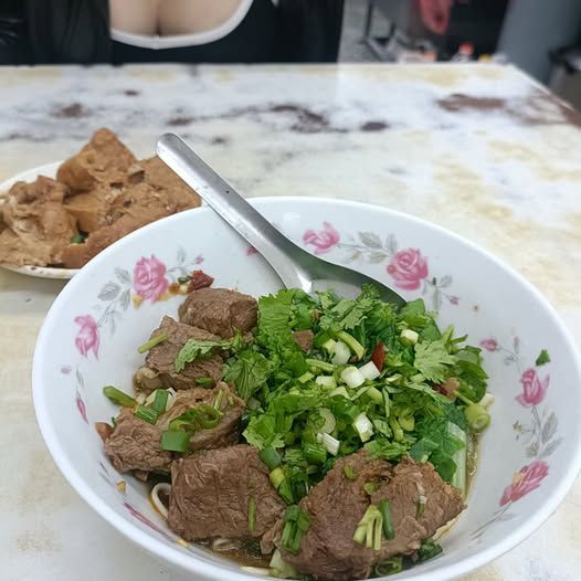 無名牛肉麵 新店光明街