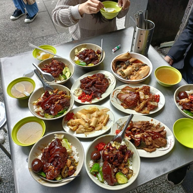 食神鬍子哥推薦的 19 家最常吃的豬腳